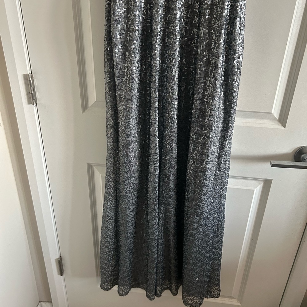 - BILL Levkoff Sequined Gown Dress Size 6 - Picture 7 of 8